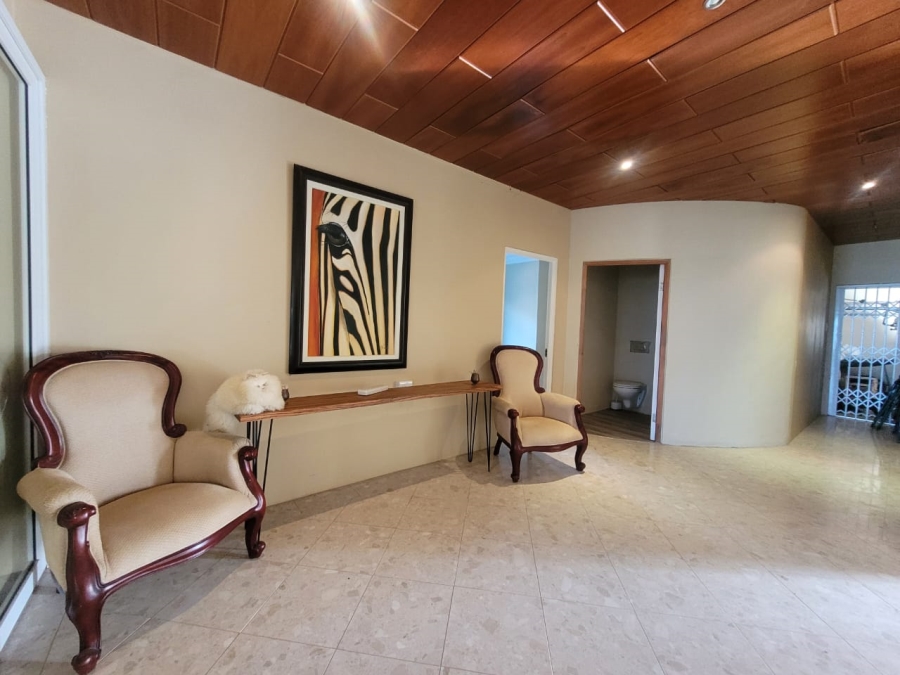 7 Bedroom Property for Sale in Kabeljauws Eastern Cape